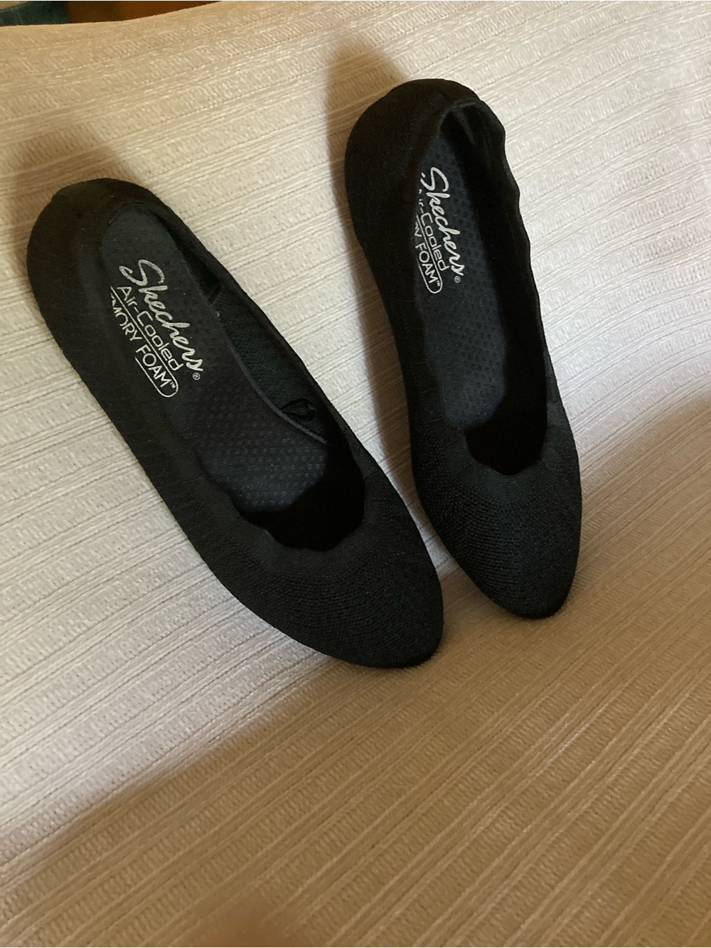 Skechers Black Slip-On Knit Cleo Ballet Flats - Picture 2 of 4